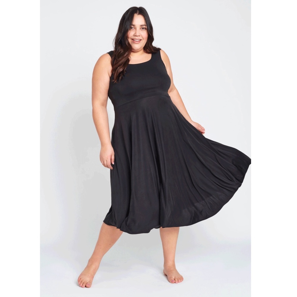 LEZE THE LABEL Norway Dress in Black